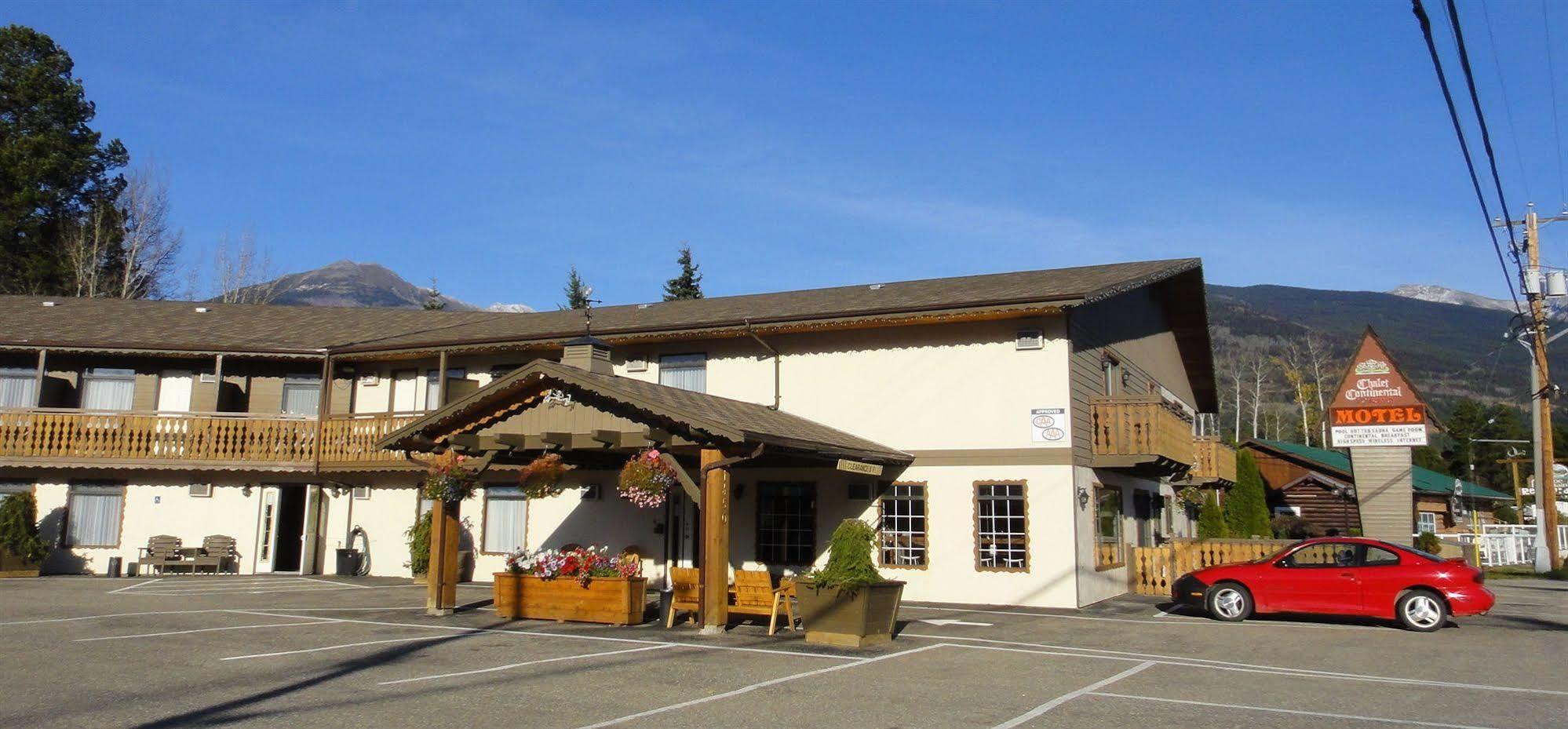 Chalet Continental Motel Valemount Kültér fotó